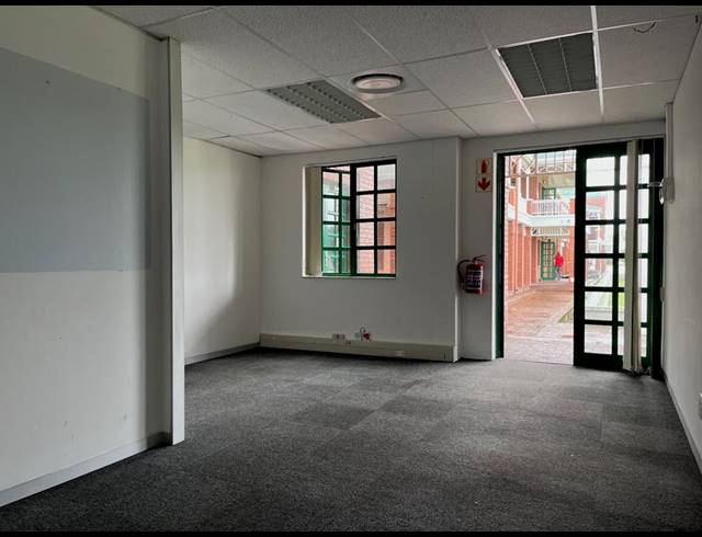 BUSINESS PROPERTY TO RENT IN CLAREMONT